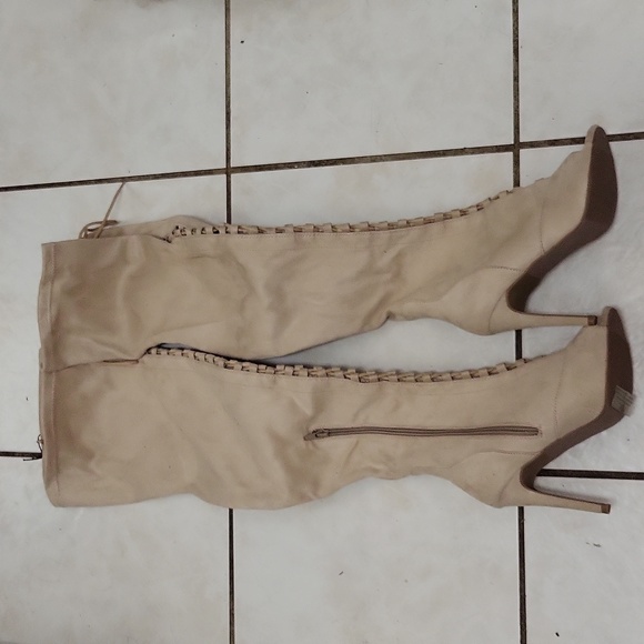 Brand New REVAMPED FAUX SUEDE THIGH-HI BOOTS-7 - Picture 1 of 6